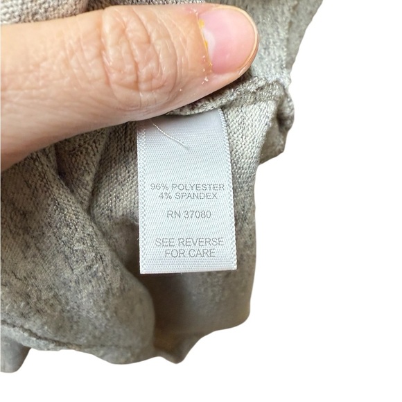 Cato Floral Print Gray Long Sleeve Sweater Top Women’s S Lightweight Pullover - Picture 3 of 5